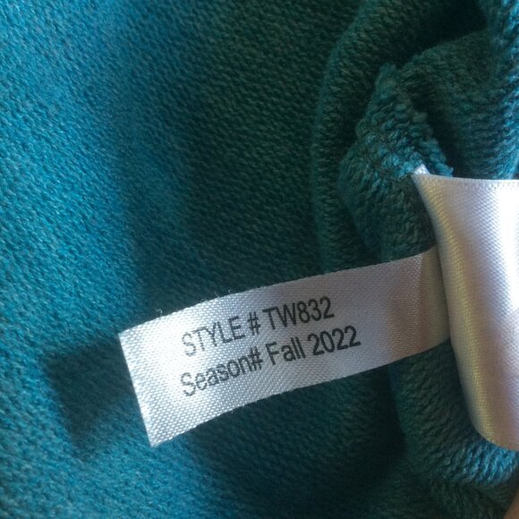 tasc Performance Riverwalk Varsity Blue Organic Cotton Bamboo Sweatshirt Size M - Picture 6 of 7